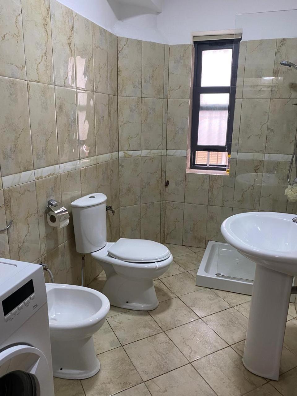 3 New In The Center Apartamento Durrës